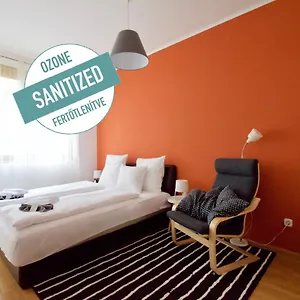 https://creative-apartment-kazinczy-52.inbudapesthotels.com